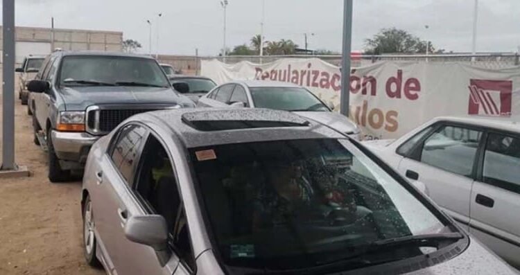 López Obrador extiende la regularización de «autos chocolate» hasta 2026
