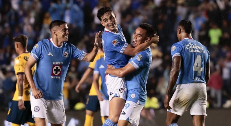 Cruz Azul derrota y golea al América