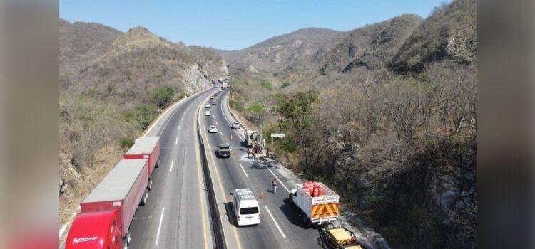 Reducción de carriles en la autopista Colima-Manzanillo por trabajos de ampliación