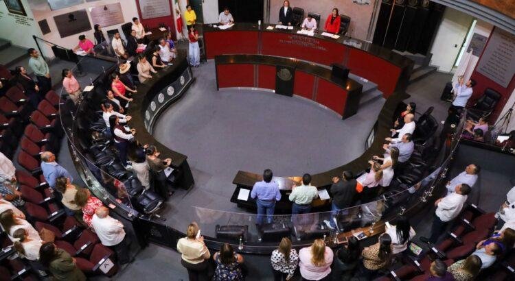Autorizan a 10 municipios de Colima deudas a través de créditos simples