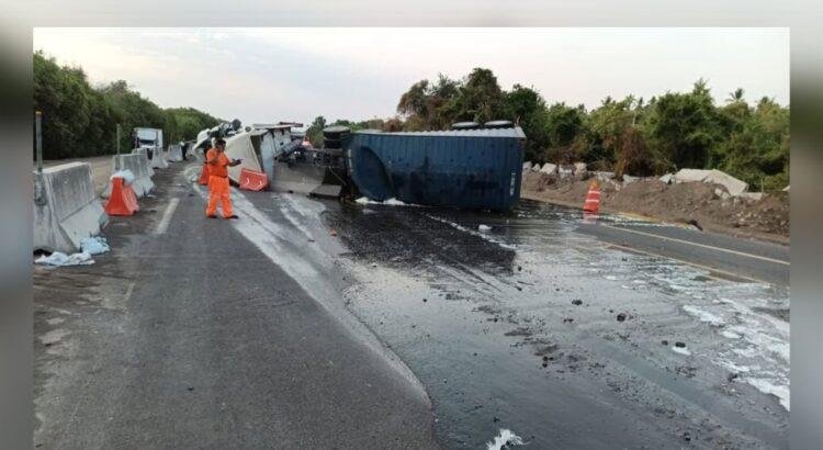 Crisis por accidentes vehiculares en la autopista Colima-Manzanillo