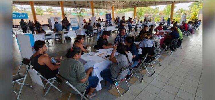 Más de 300 personas vinculadas a una oportunidad laboral en Colima