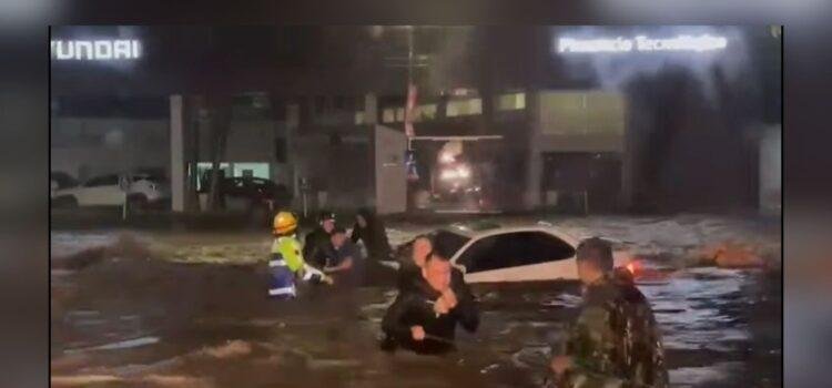 Colima identifica 48 sitios de alto riesgo por inundaciones