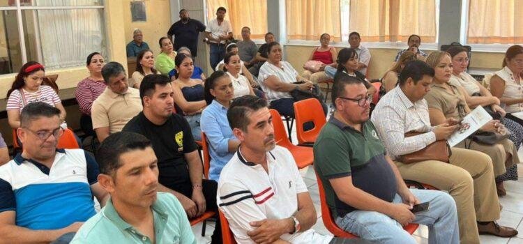 Docentes de Colima esperan aumento salarial y plazas