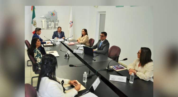 Quince perfiles compiten por liderar el Instituto Electoral de Colima
