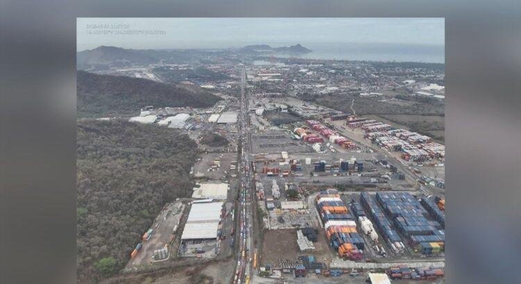 Paro en puerto de Manzanillo dejó pérdidas por más de 1 billón de pesos