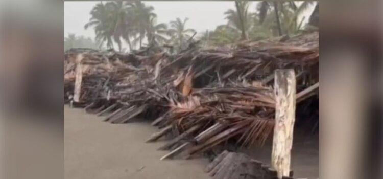 “Dalila” arrasa Boca de Pascuales, Colima y deja a familias sin sustento