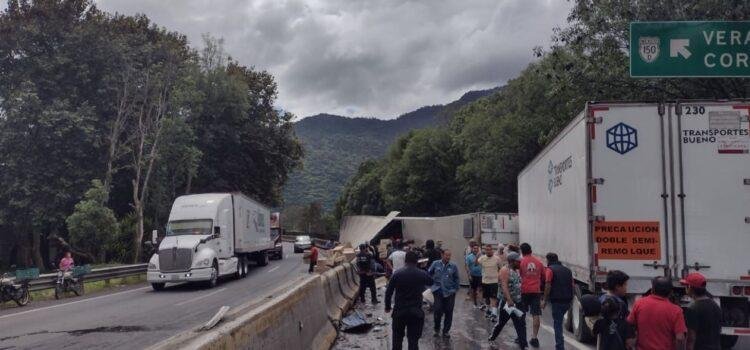 Urge regular doble remolque por seguridad en carreteras Urge regular doble remolque por seguridad en carreteras