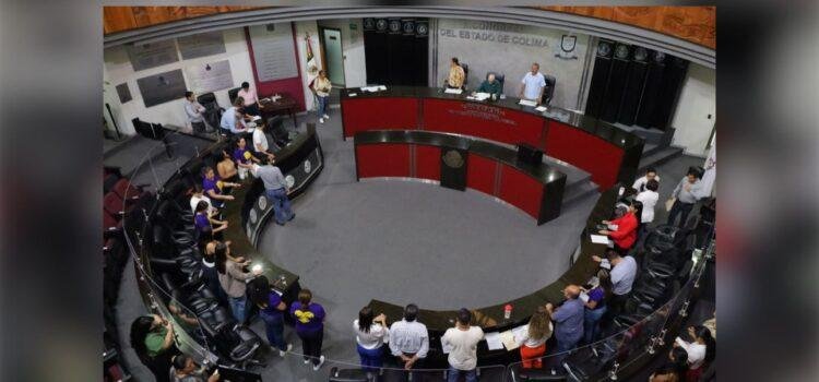 Colima amplía licencia de paternidad para servidores públicos