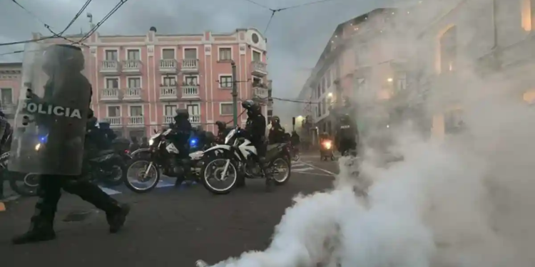 Decreta Noboa estado de excepción en Ecuador