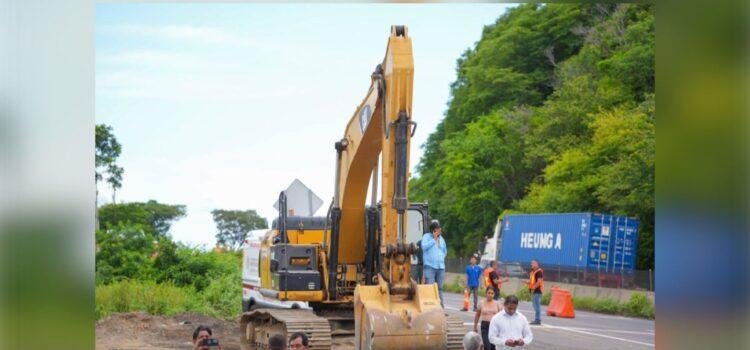 Colima busca crédito para obras