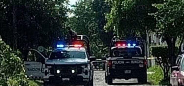 Disparos contra casa de policía generan tensión en colonia de Colima