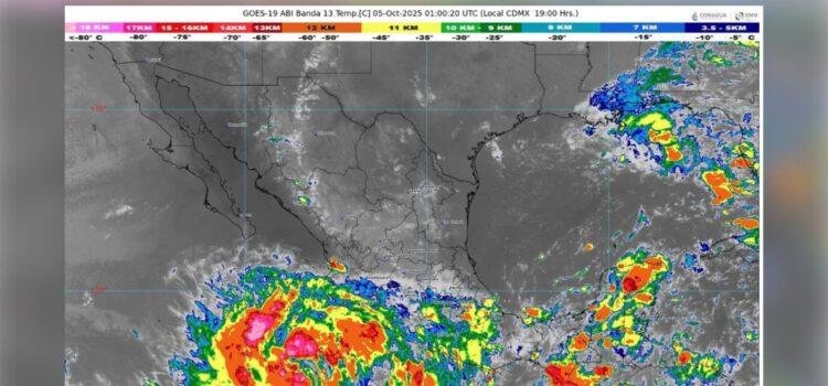 Priscilla provoca lluvias fuertes y oleaje elevado en costas de Colima