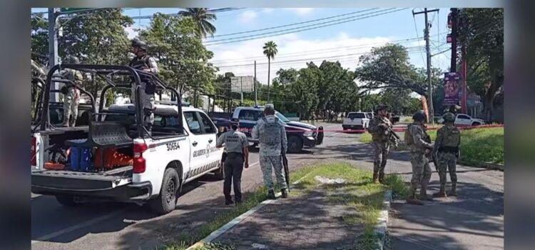 Ejecutan a hombre en plena vía pública en Villa de Álvarez
