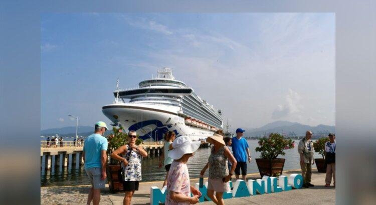 Ruby Princess llega a Manzanillo con más de 3,600 pasajeros