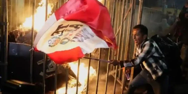 Masivas protestas en Perú