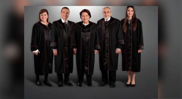 Juez federal en Colima es suspendido por manipular sentencias en 4 casos de armas y drogas Juez federal en Colima es suspendido por manipular sentencias en 4 casos de armas y drogas