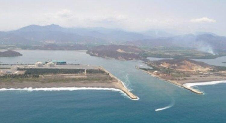 Acusan desacato federal en la Laguna de Cuyutlán, Colima, pese a órdenes judiciales Acusan desacato federal en la Laguna de Cuyutlán, Colima, pese a órdenes judiciales