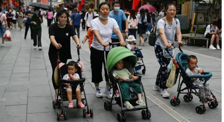 Aplicará China impuesto del 13% a anticonceptivos