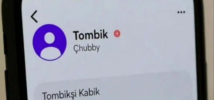 Tendrá que indemnizar a su ex por guardarla como “gordita” en el celular