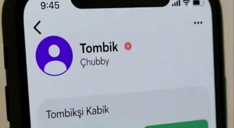 Tendrá que indemnizar a su ex por guardarla como “gordita” en el celular