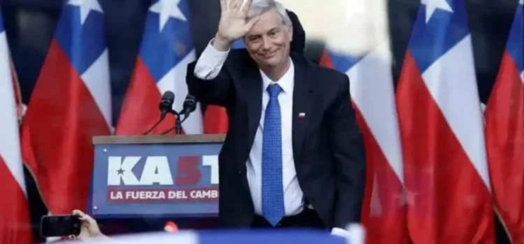 Chile gira a la derecha