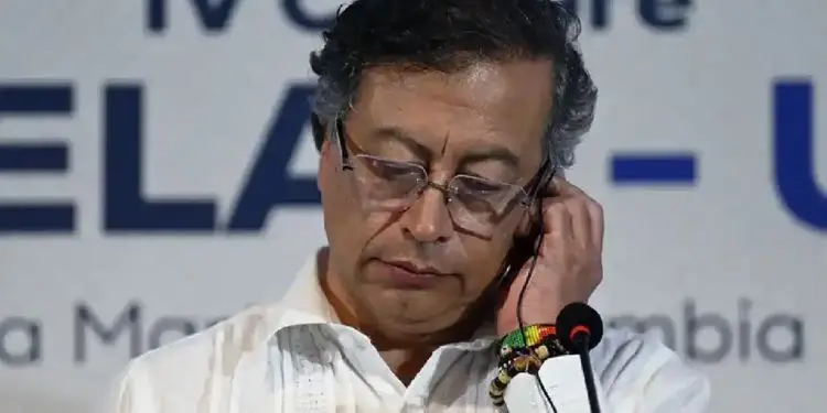 Decreta Petro emergencia económica en Colombia