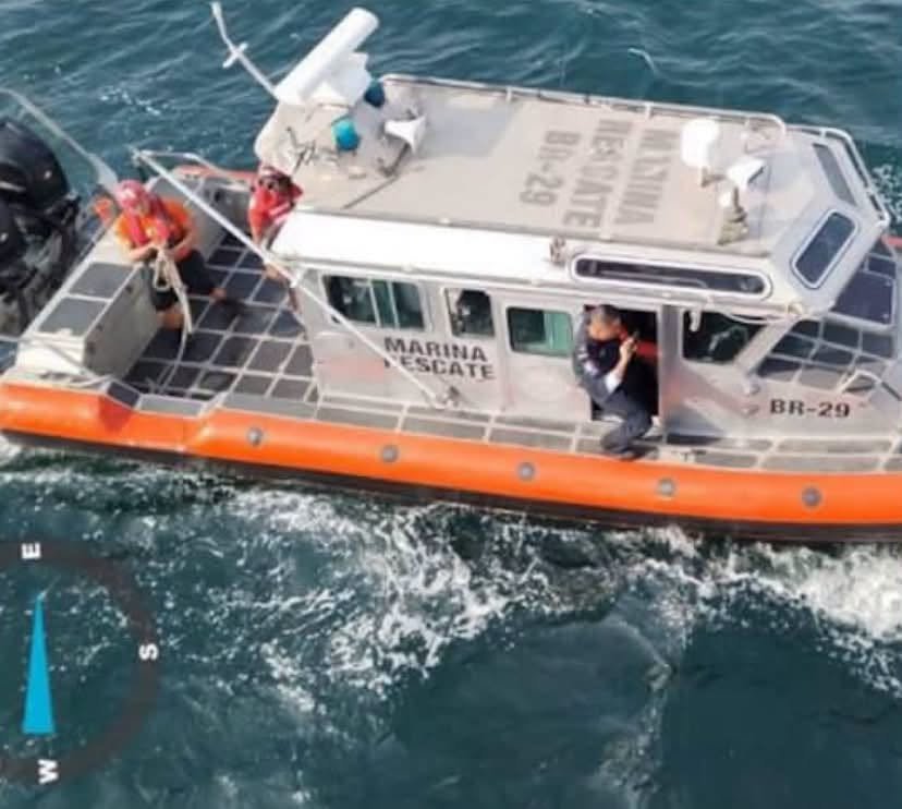 Muere buzo en la bahía de Manzanillo; Marina recupera cuerpo